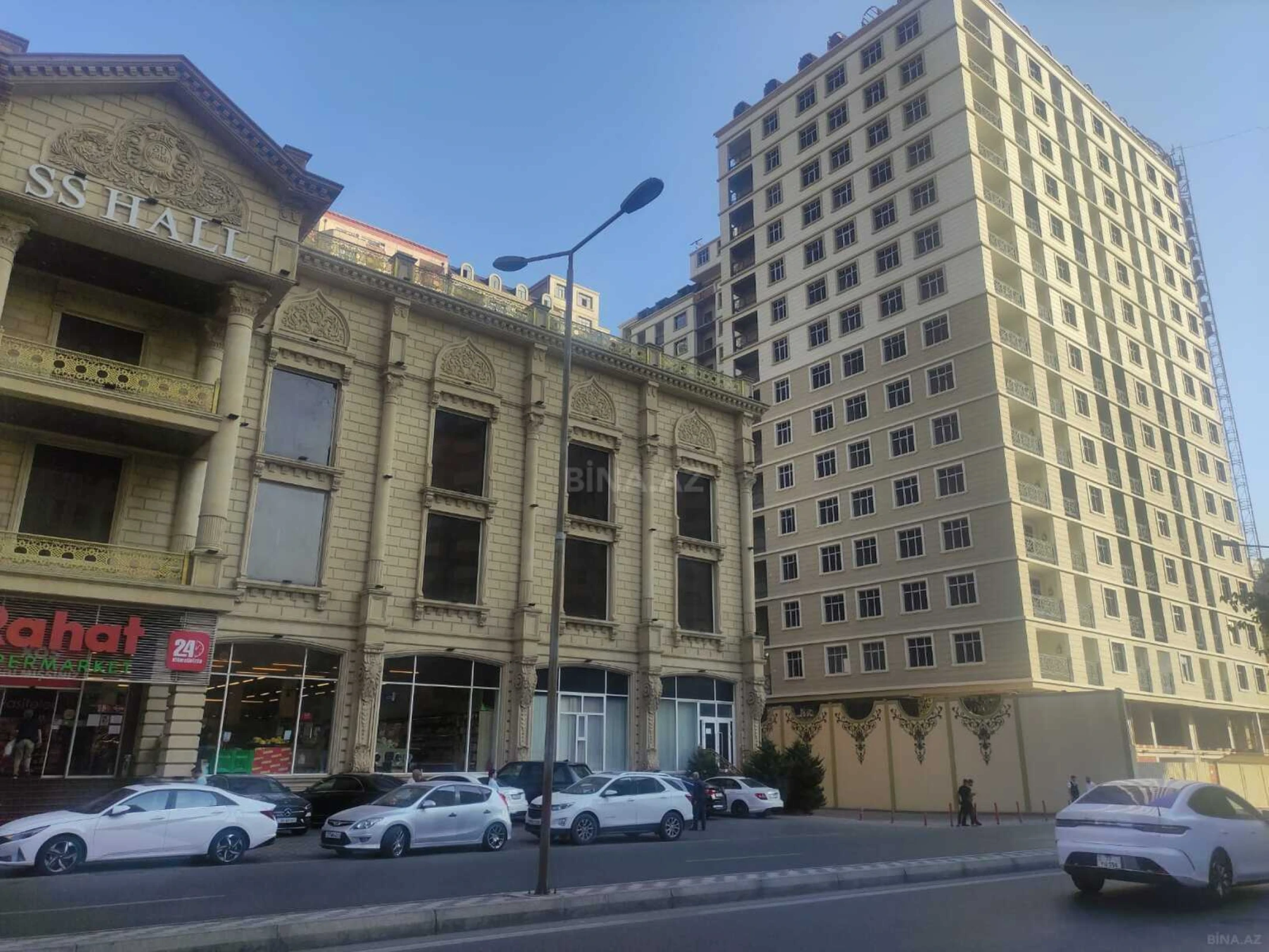 Satılır 3 otaqlı mənzil 141 m²