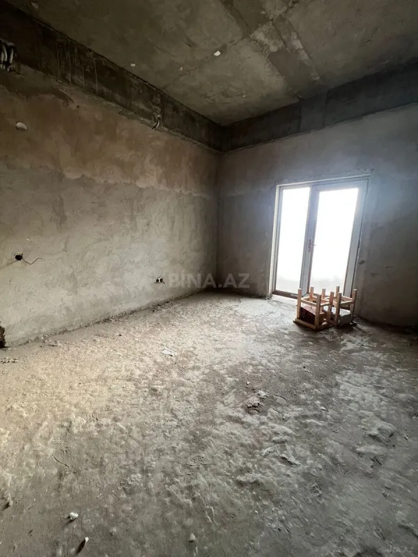 Satılır 3 otaqlı mənzil 141 m²