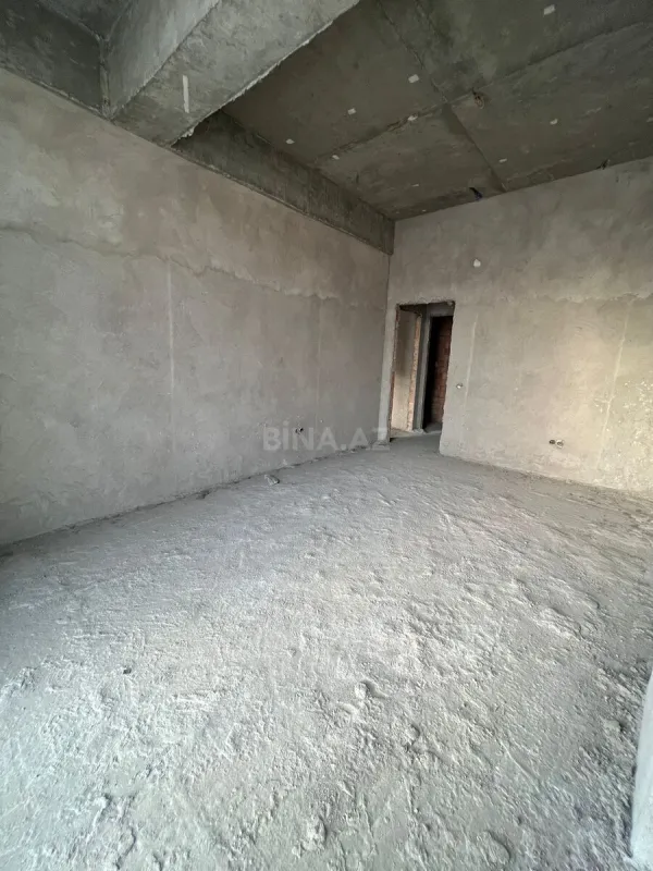 Satılır 3 otaqlı mənzil 141 m²