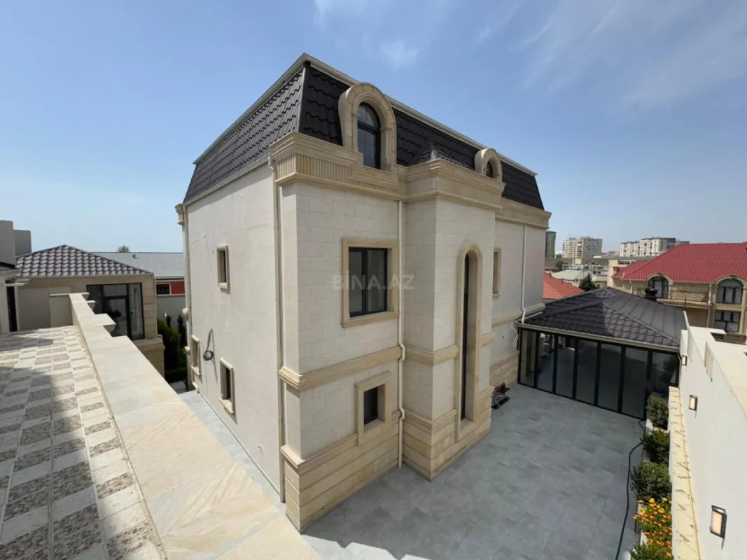 Satılır 6 otaqlı həyət evi 450 m²