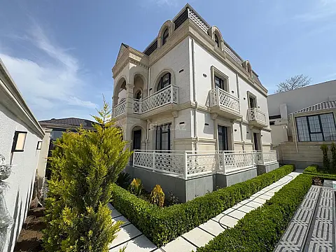 Satılır 6 otaqlı həyət evi 450 m² — Bakı, Badamdar 6 otaq 450.00 m²