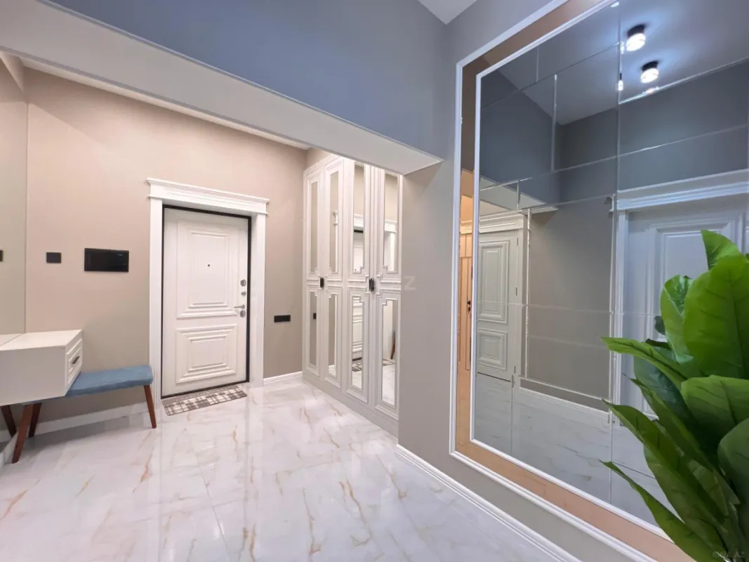 Kirayə verilir 2 otaqlı mənzil 68 m²