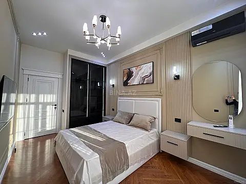 Kirayə verilir 2 otaqlı mənzil 68 m²