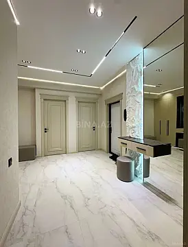 Satılır 3 otaqlı mənzil 141 m²