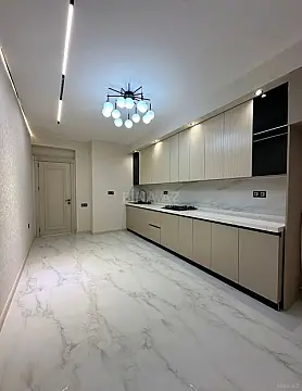 Satılır 3 otaqlı mənzil 141 m²