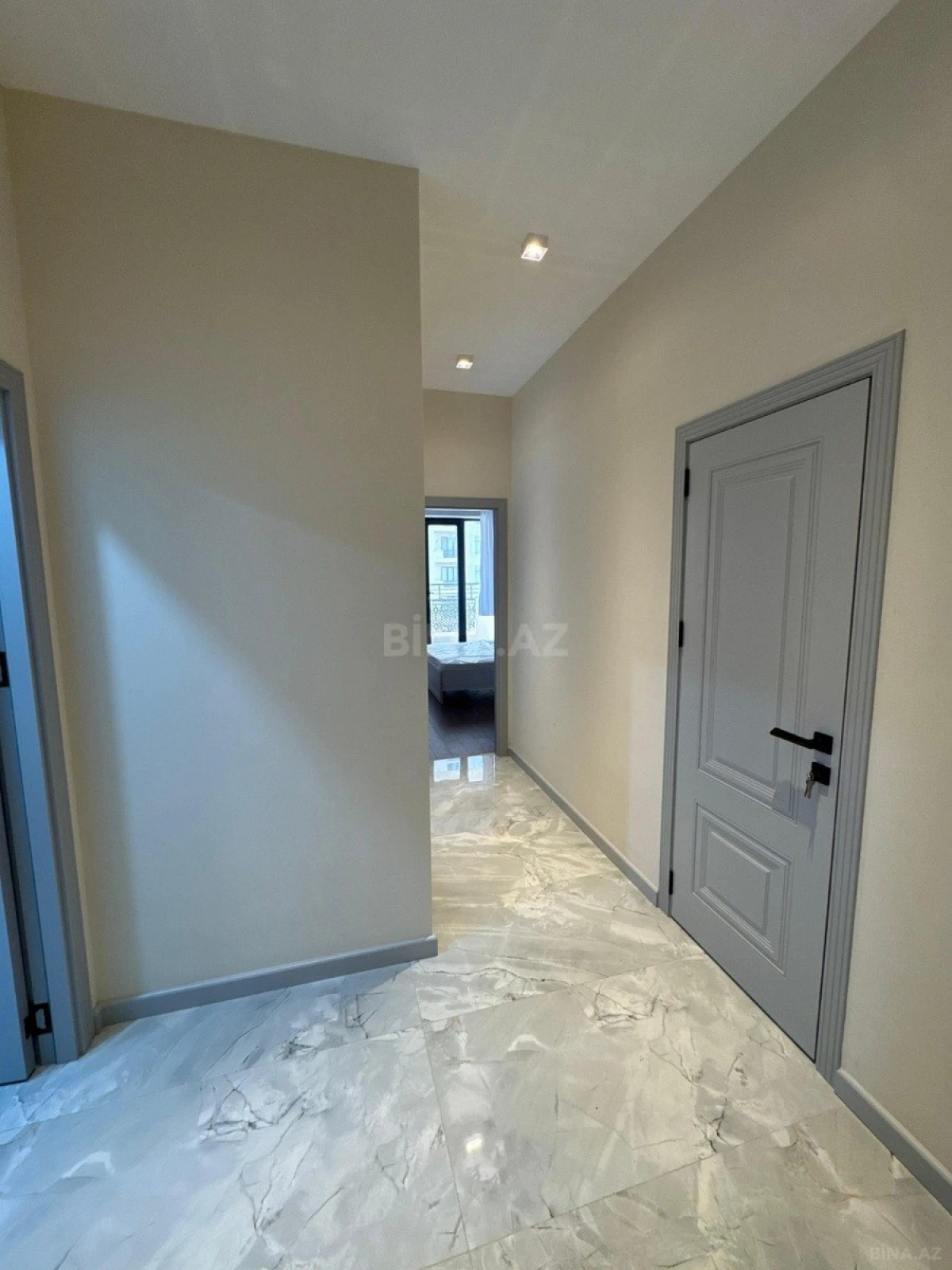 Kirayə verilir 2 otaqlı mənzil 80 m²