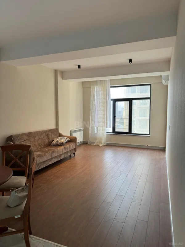 Kirayə verilir 2 otaqlı mənzil 80 m²