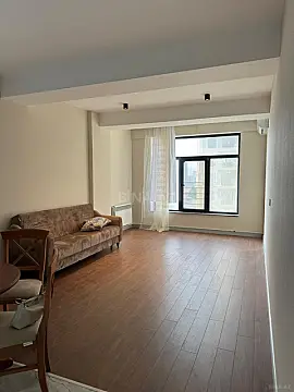 Kirayə verilir 2 otaqlı mənzil 80 m²