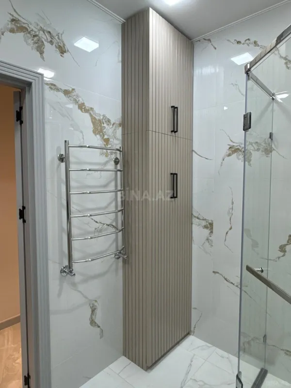 Kirayə verilir 2 otaqlı mənzil 80 m²