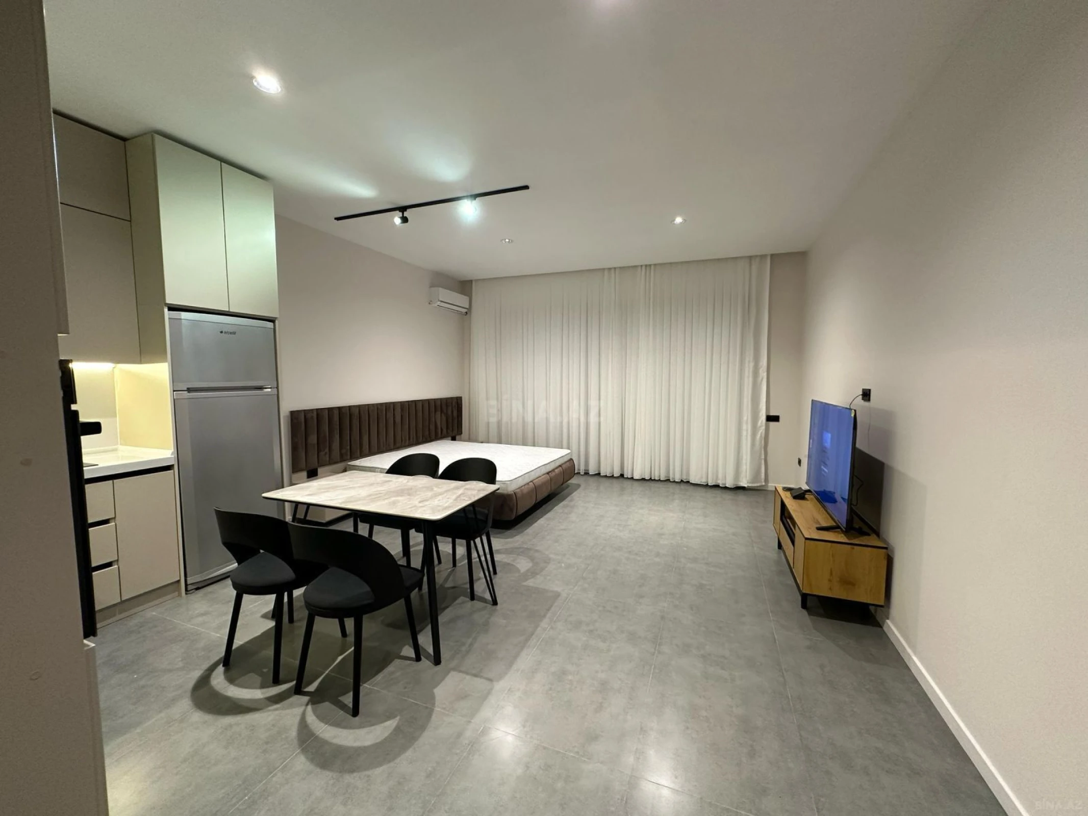 Satılır 1 otaqlı mənzil 58 m²