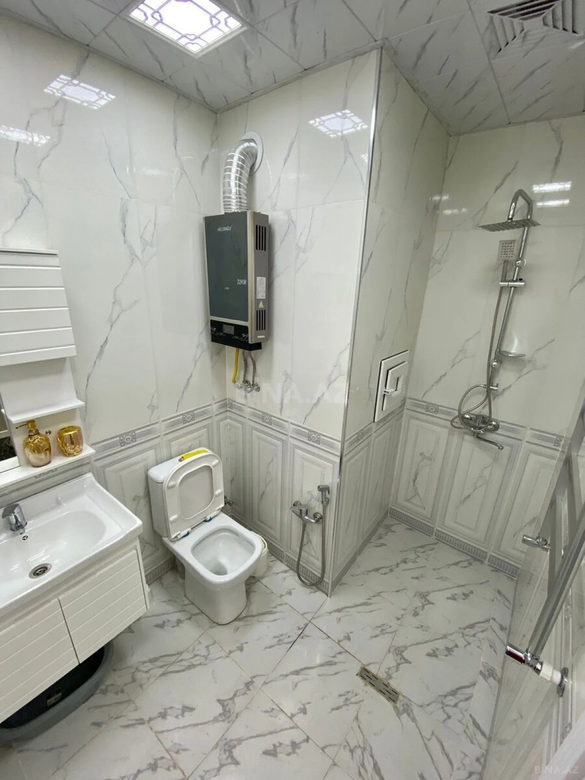 Satılır 2 otaqlı mənzil 60 m²