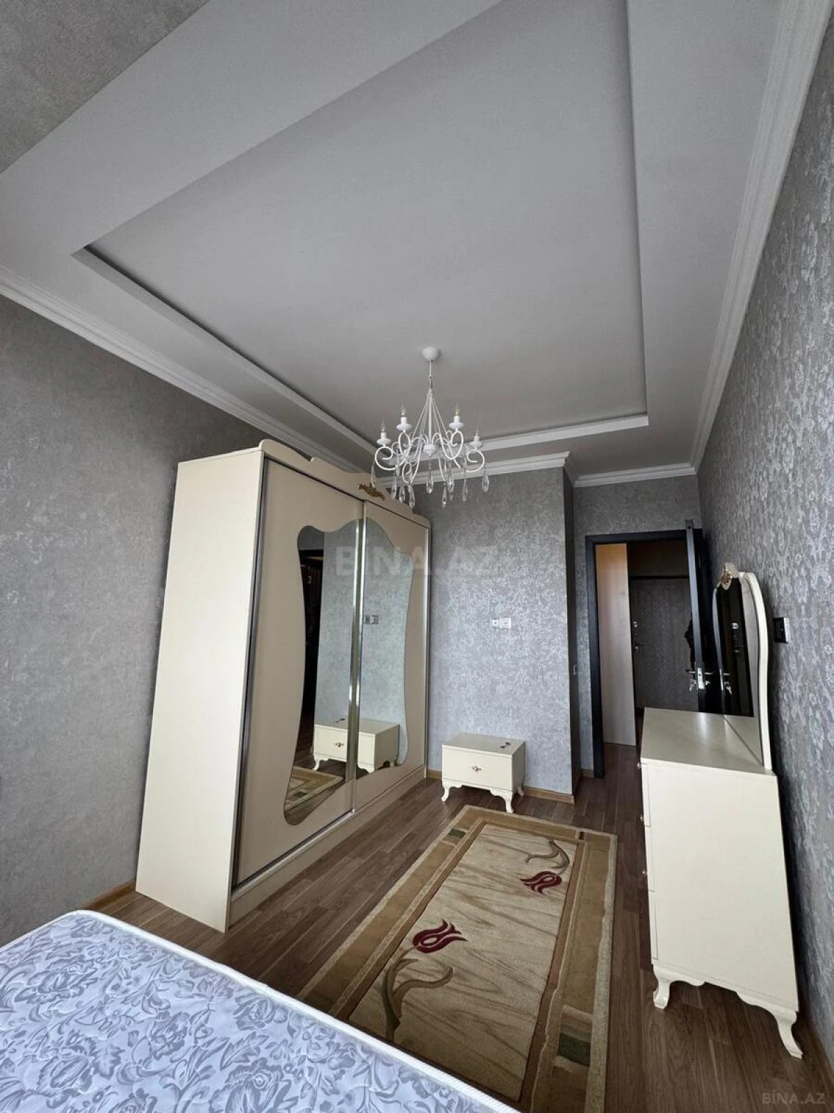 Kirayə verilir 2 otaqlı mənzil 60 m²