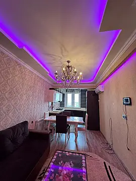 Kirayə verilir 2 otaqlı mənzil 60 m²
