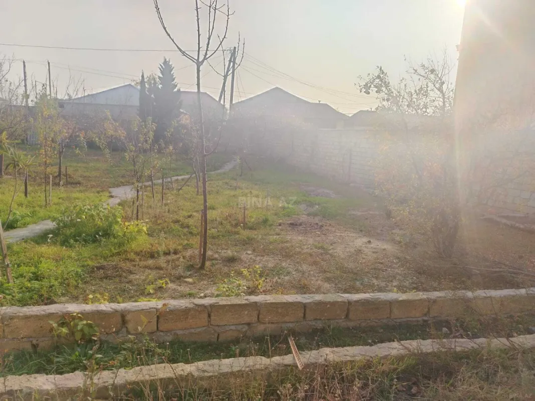 Satılır 6 otaqlı həyət evi 280 m²