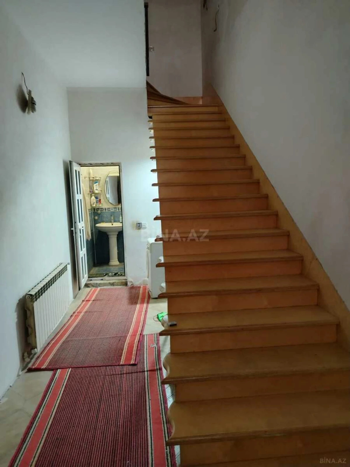 Satılır 6 otaqlı həyət evi 280 m²