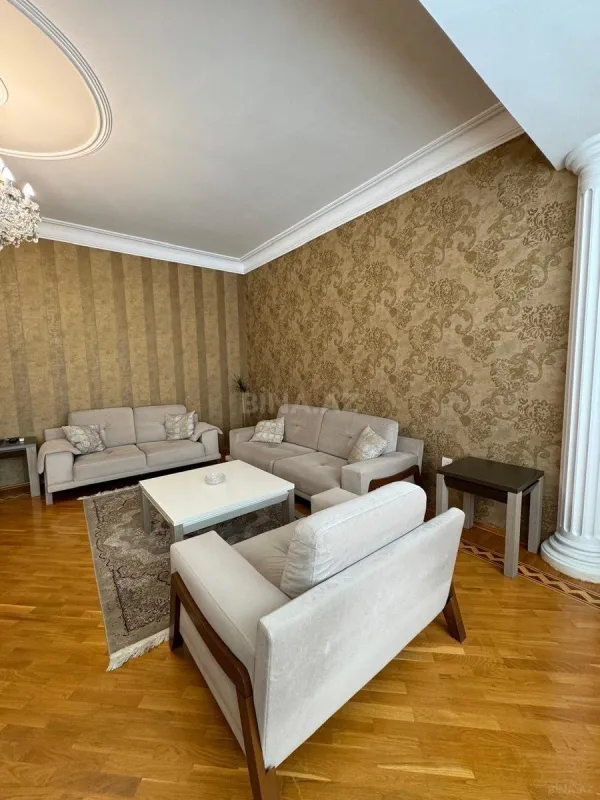 Kirayə verilir 3 otaqlı mənzil 120 m²