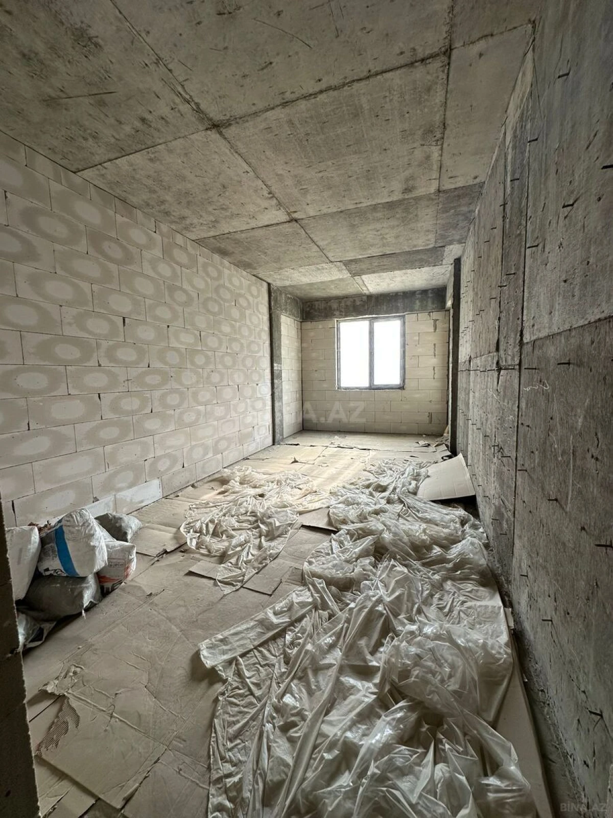 Satılır 3 otaqlı mənzil 125 m²