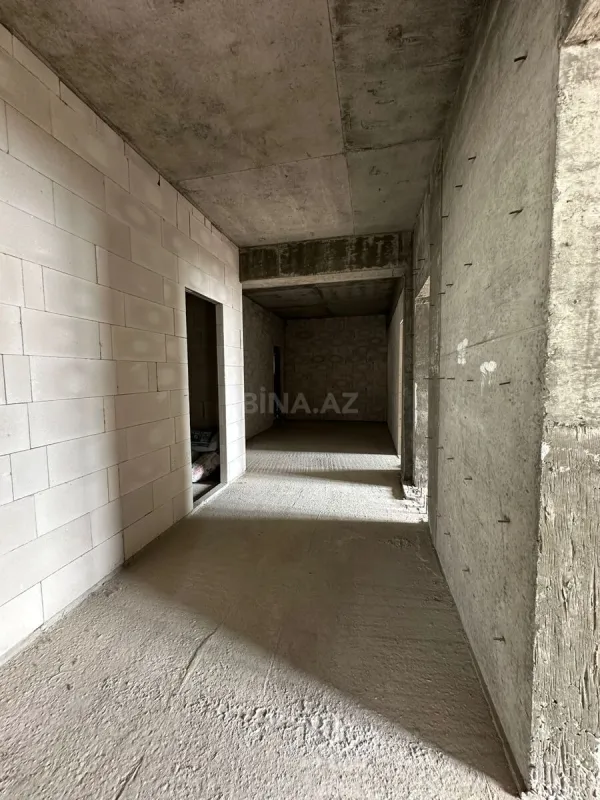 Satılır 3 otaqlı mənzil 125 m²