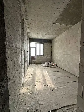 Satılır 3 otaqlı mənzil 125 m²