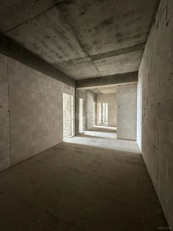 Satılır 3 otaqlı mənzil 125 m²