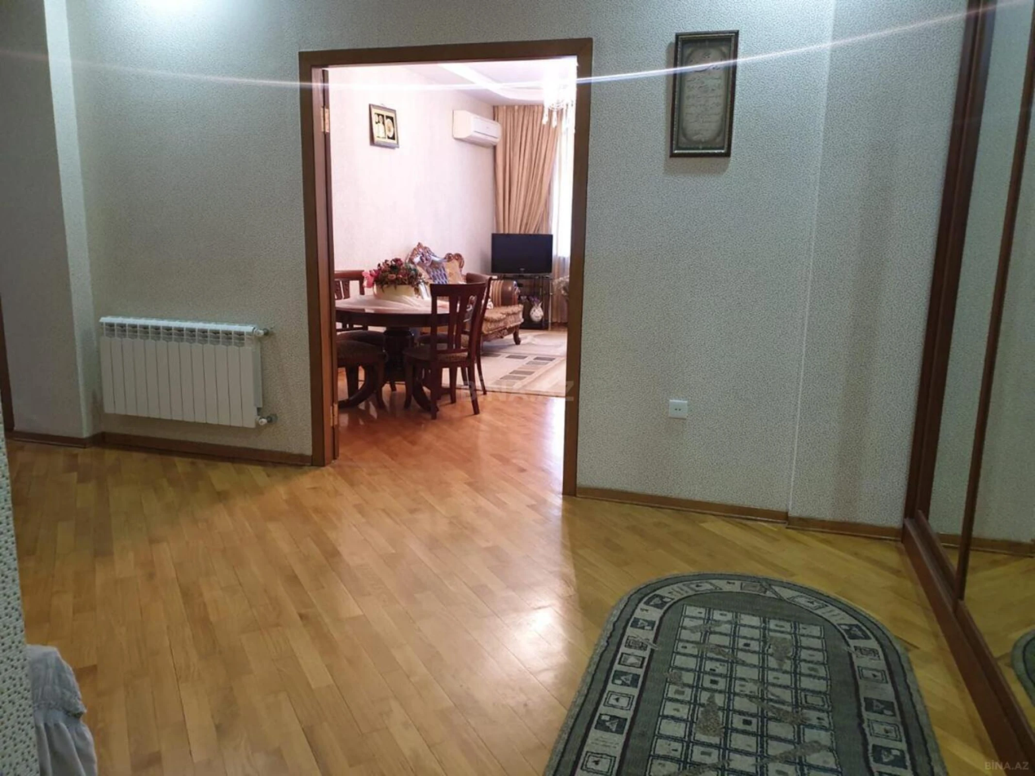 Satılır 3 otaqlı mənzil 118 m²