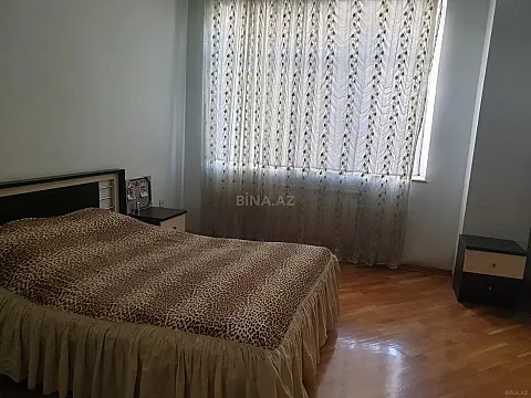 Satılır 3 otaqlı mənzil 118 m²