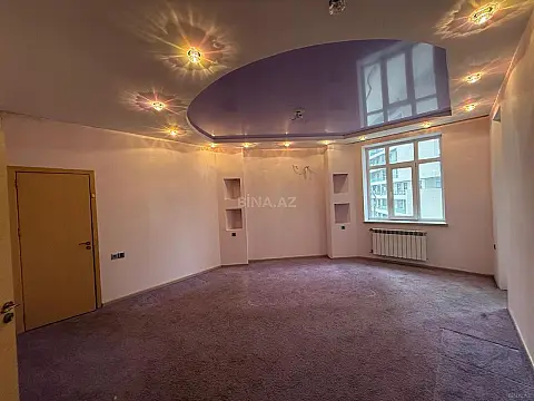 Satılır 3 otaqlı mənzil 196 m²
