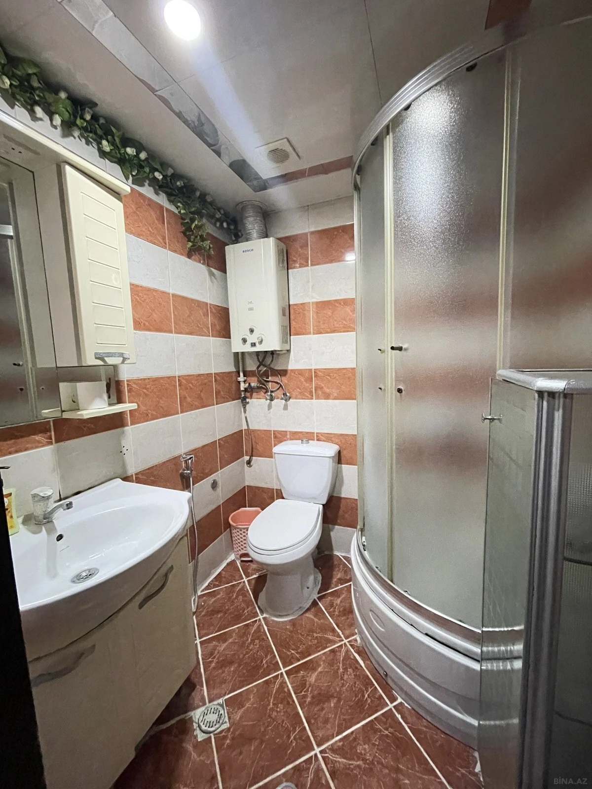 Satılır 2 otaqlı mənzil 60 m²