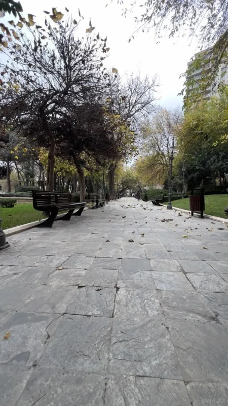 Satılır 3 otaqlı mənzil 77 m²