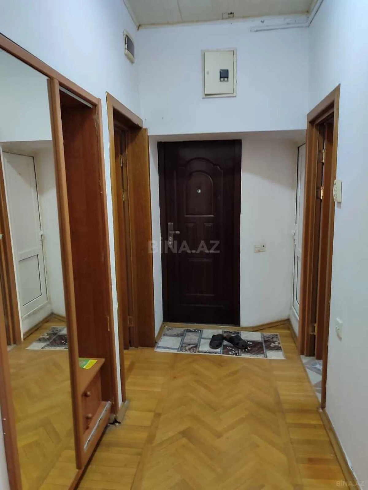 Satılır 4 otaqlı mənzil 110 m²