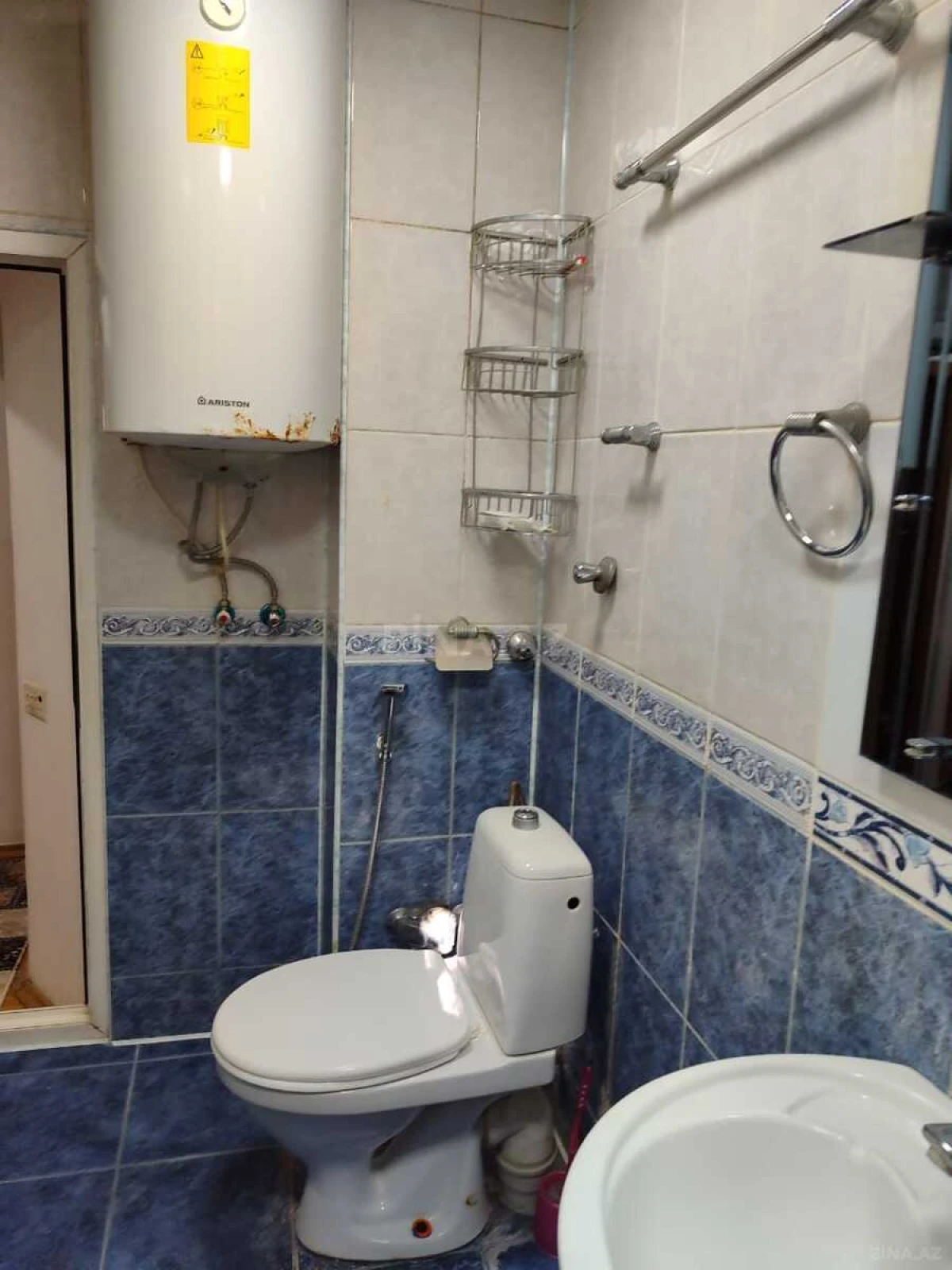 Satılır 4 otaqlı mənzil 110 m²