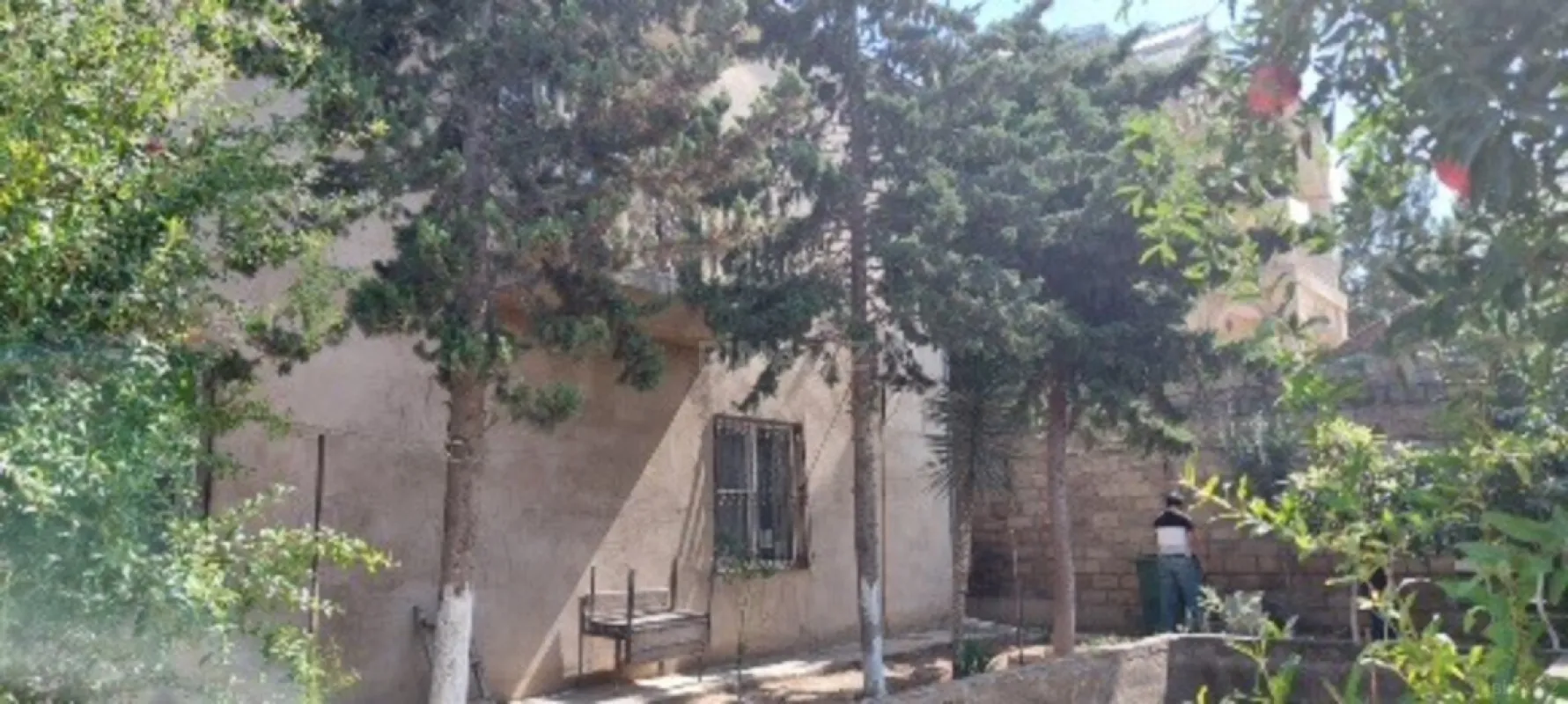 Satılır 8 otaqlı həyət evi 350 m²