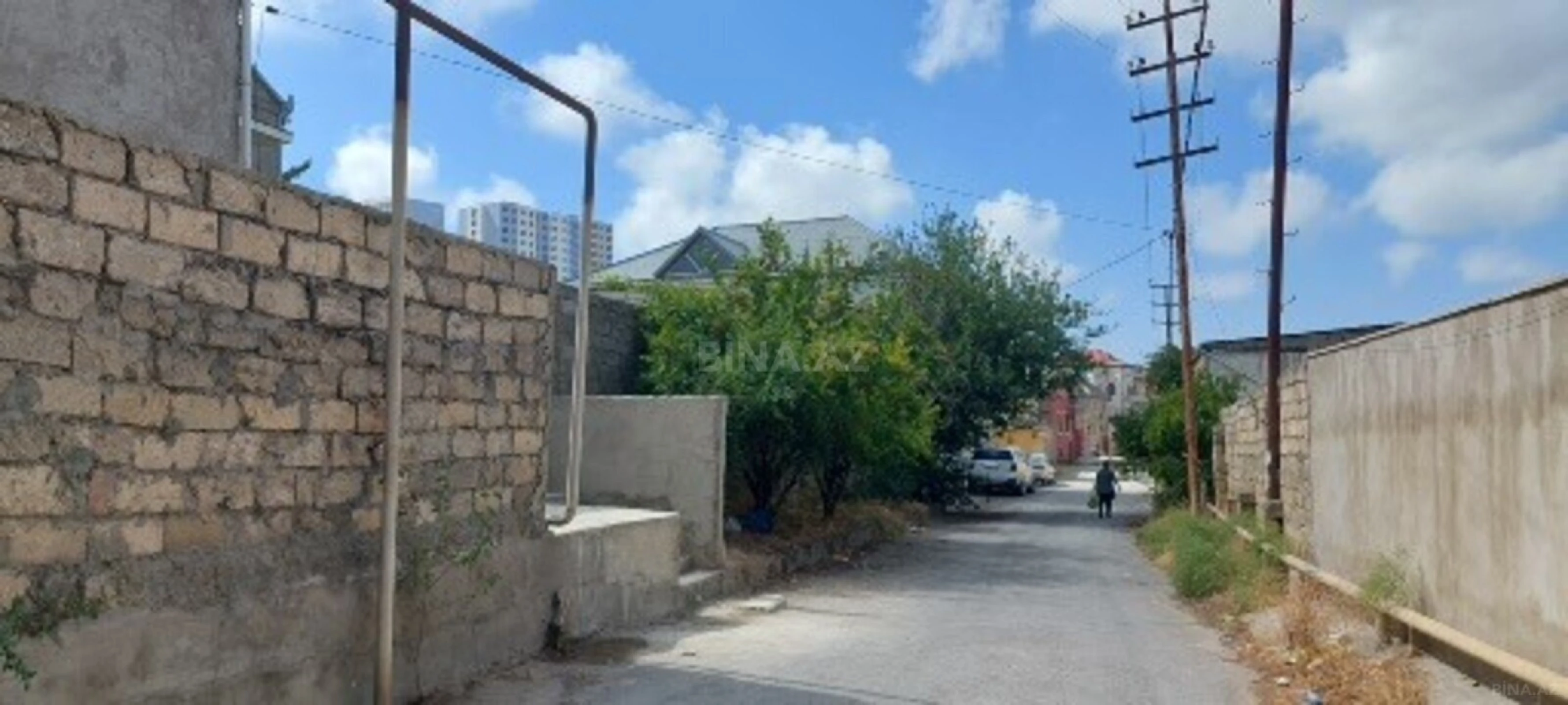 Satılır 8 otaqlı həyət evi 350 m²