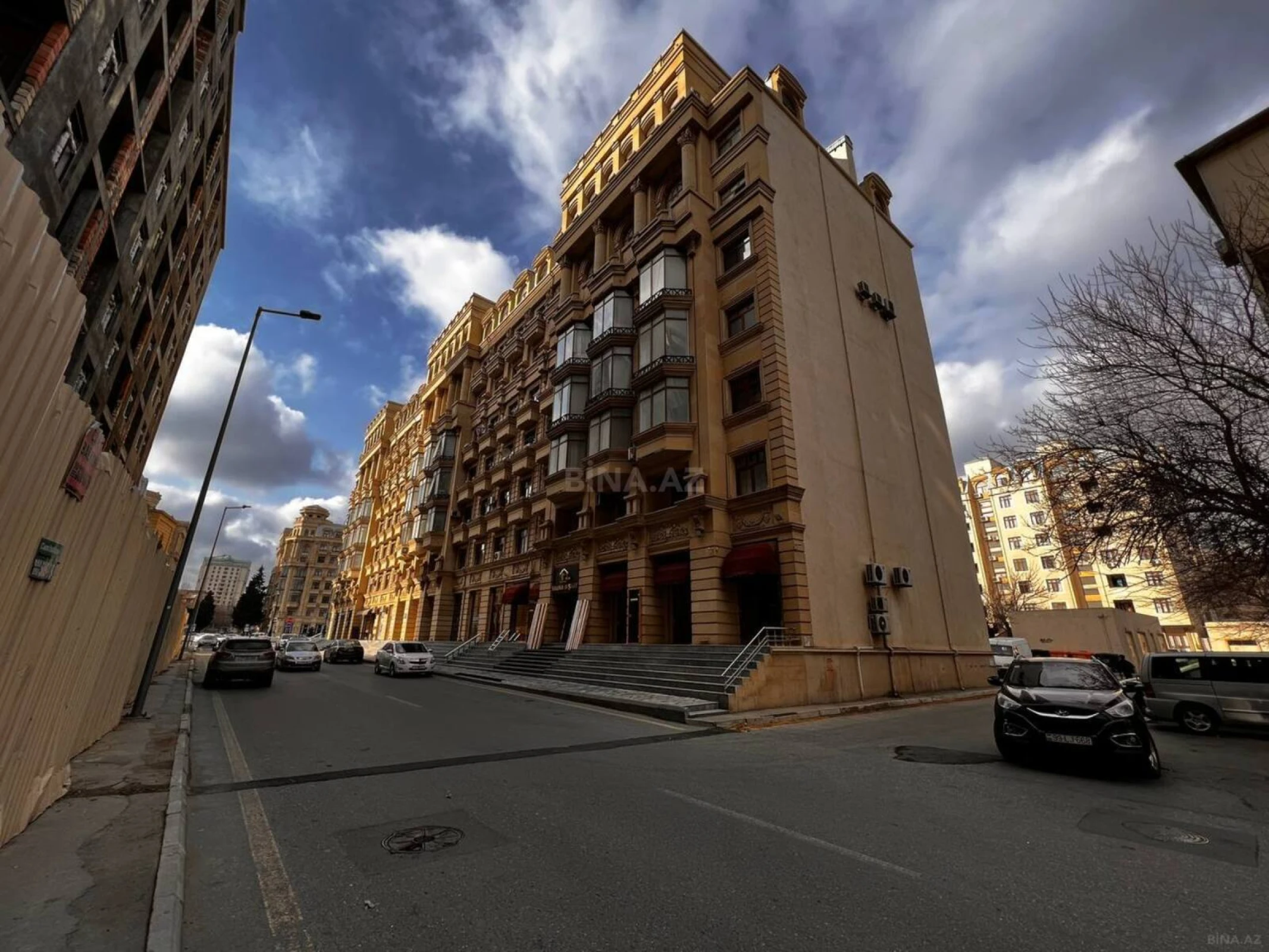 Satılır obyekt 100 m²