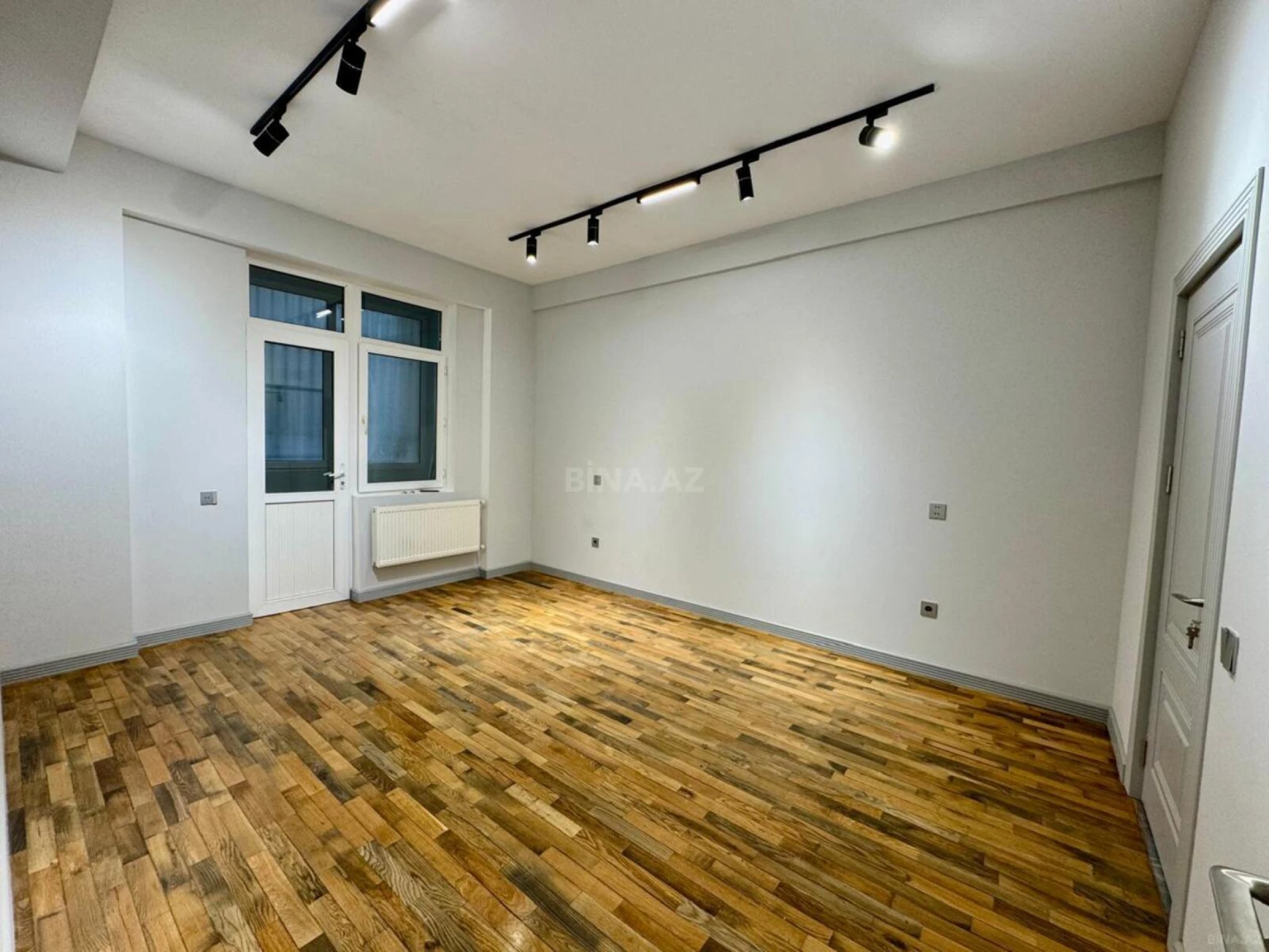 Kirayə verilir 4 otaqlı ofis 120 m²