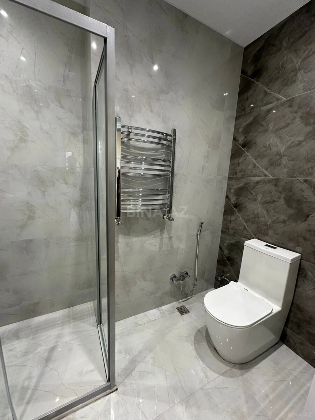 Satılır 3 otaqlı mənzil 70 m²