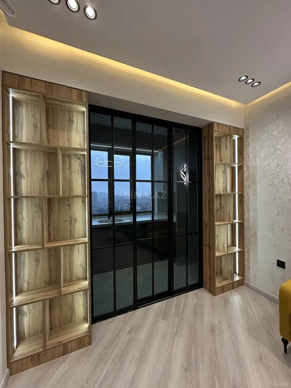 Satılır 2 otaqlı mənzil 67 m²