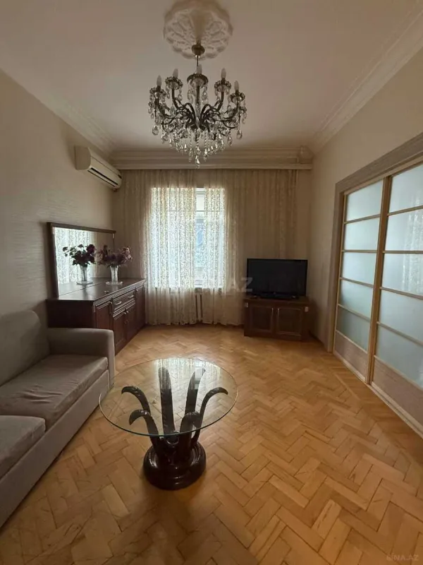 Satılır 3 otaqlı mənzil 70 m²