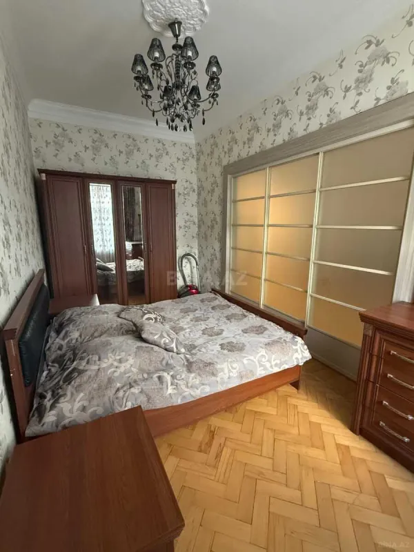 Satılır 3 otaqlı mənzil 70 m²