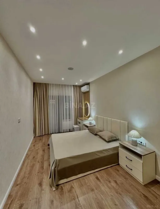 Satılır 2 otaqlı mənzil 65 m²