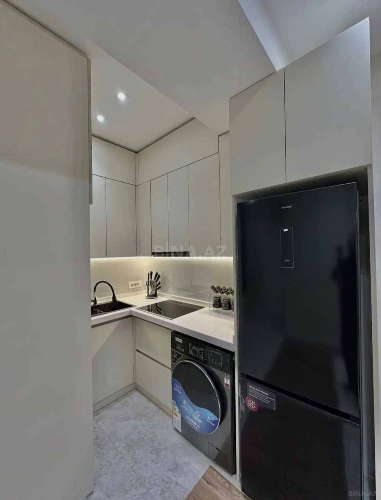 Satılır 2 otaqlı mənzil 65 m²