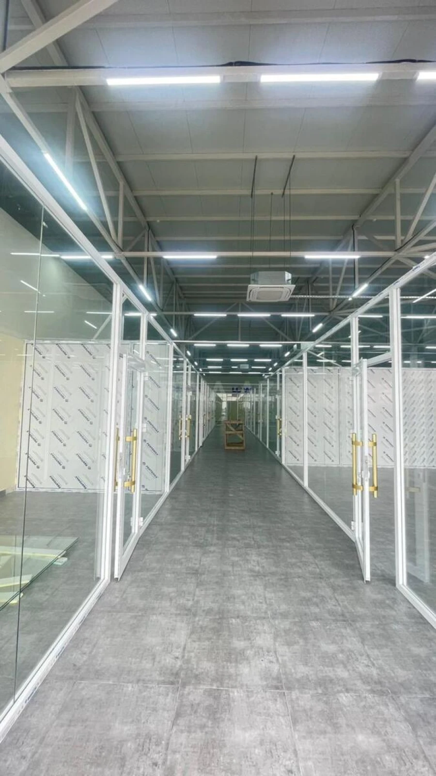 Kirayə verilir obyekt 580 m²