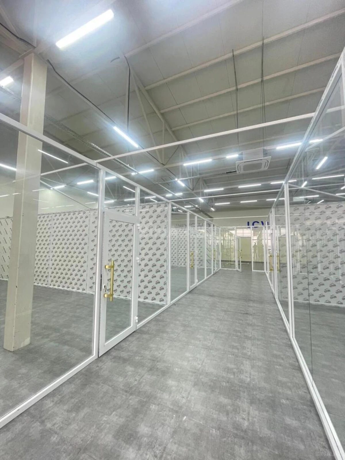 Kirayə verilir obyekt 580 m²