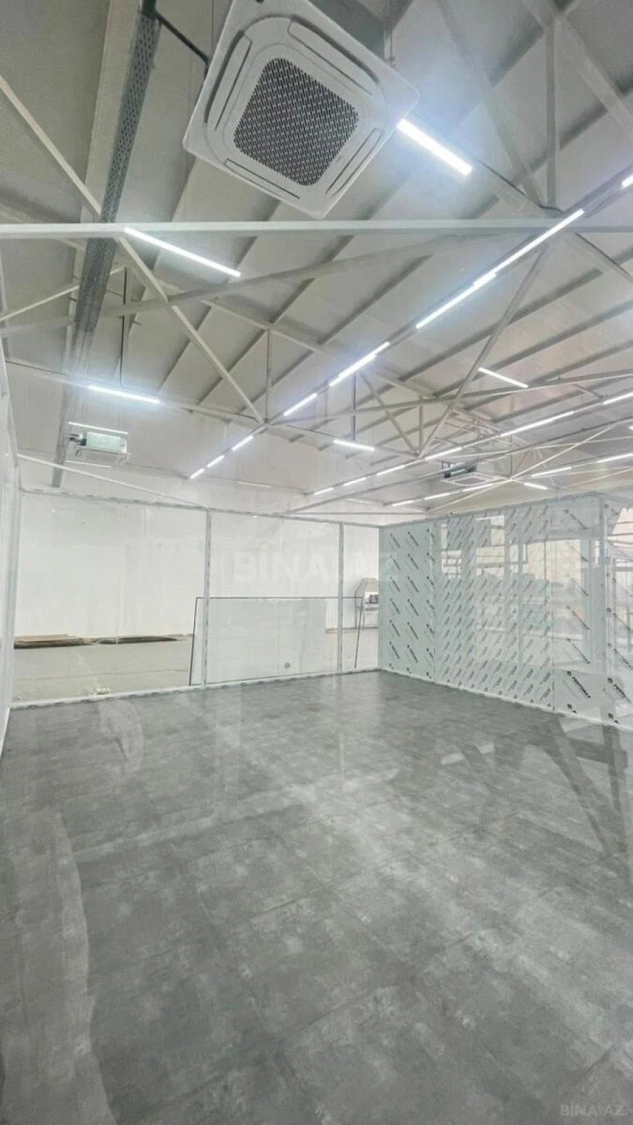 Kirayə verilir obyekt 580 m²