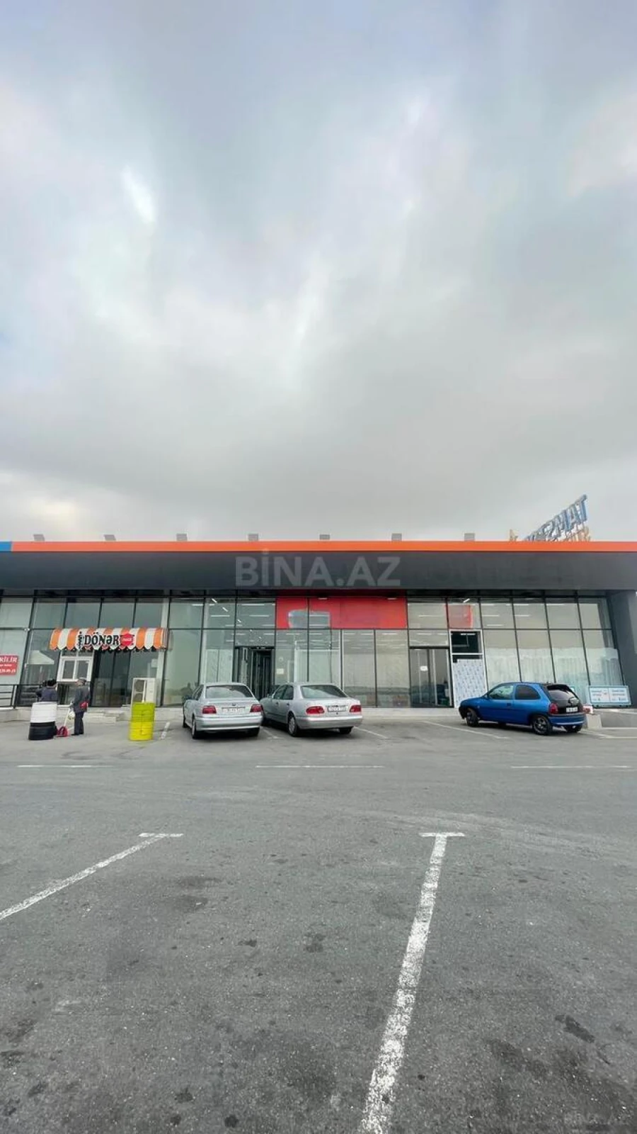 Kirayə verilir obyekt 580 m²