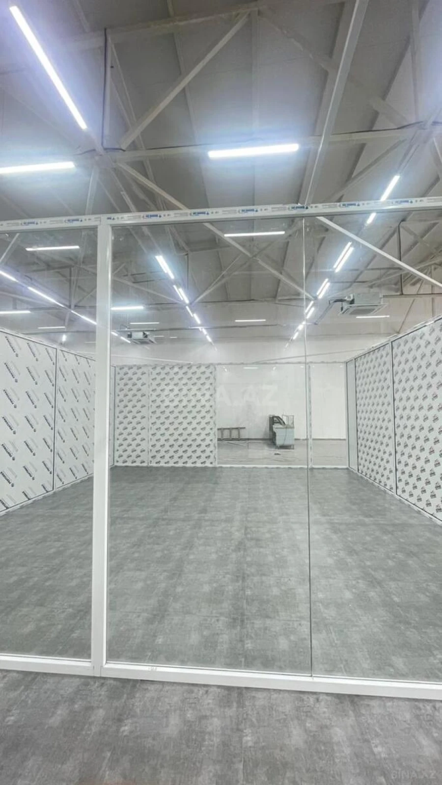 Kirayə verilir obyekt 580 m²