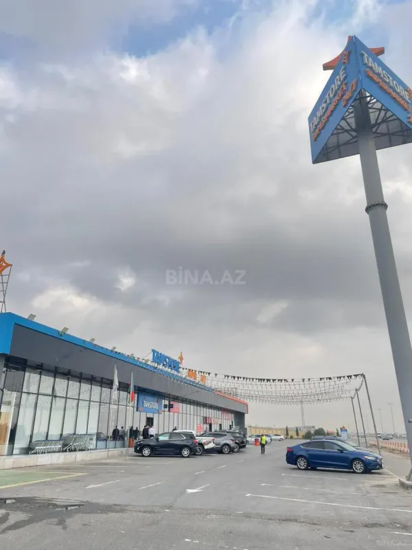 Kirayə verilir obyekt 580 m²