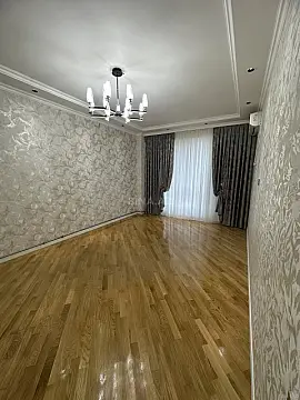 Satılır 3 otaqlı mənzil 82 m²