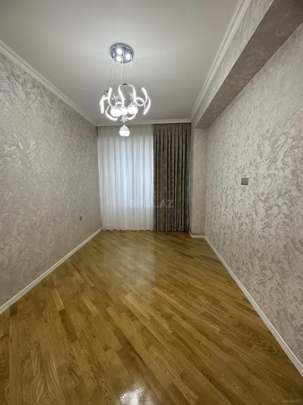 Satılır 3 otaqlı mənzil 82 m²
