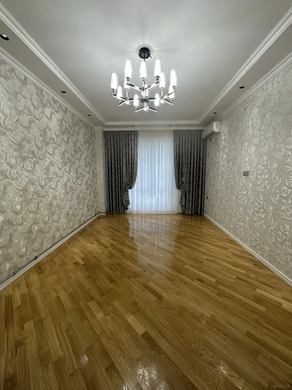 Satılır 3 otaqlı mənzil 82 m²